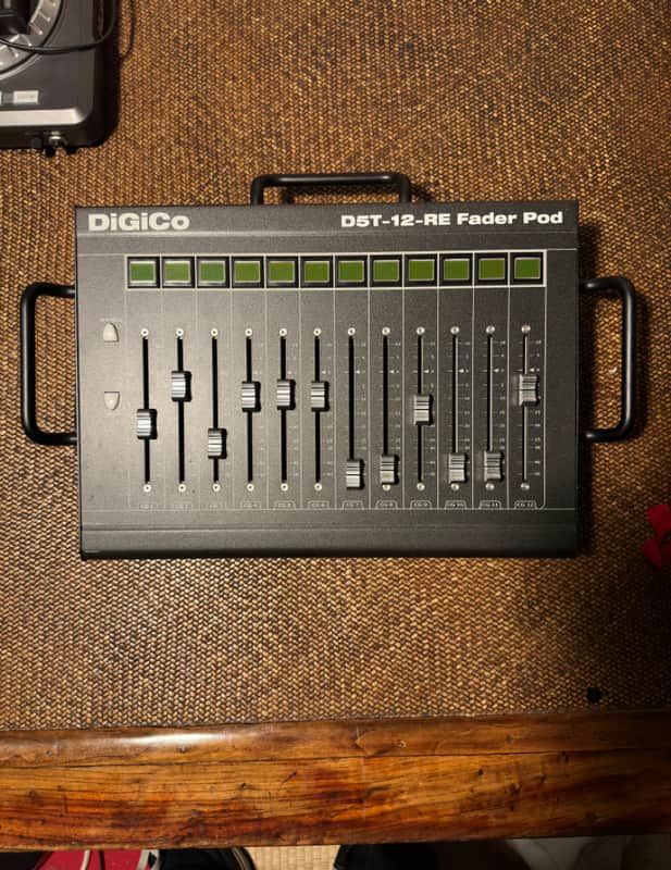 DigiCo D5T 12 RE Fader Pod interface rack synth mixer image 1