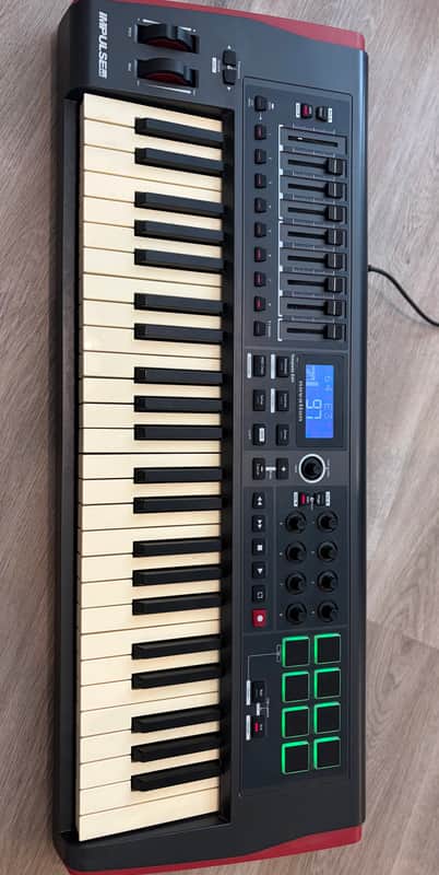 Novation Impulse 49 MIDI Keyboard Controller 2011 - Present - Gray image 1