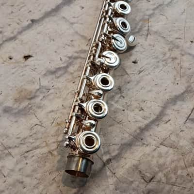 Yamaha YFL-262 Flute image 2