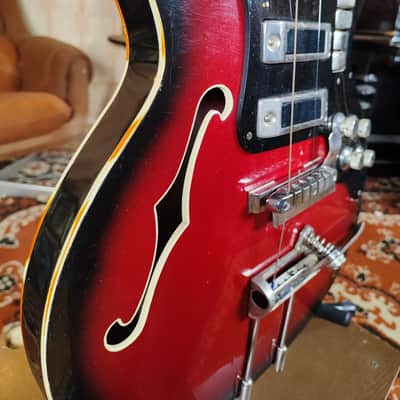 Jolana Spesial Tornado Vintage Electric Guitar Soviet USSR Tremolo bar 360 Strat Semi Hollow image 6