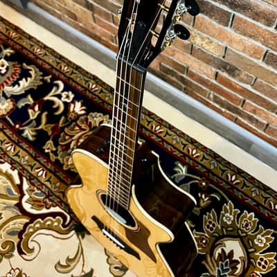 2025 Taylor 812ce 12-Fret V-Class mint Condition image 6