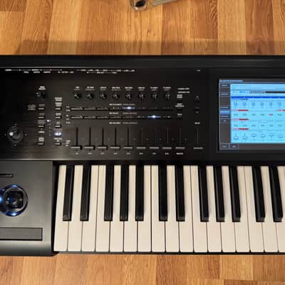 Korg KRONOS 2 61-Key Synthesizer Workstation image 2