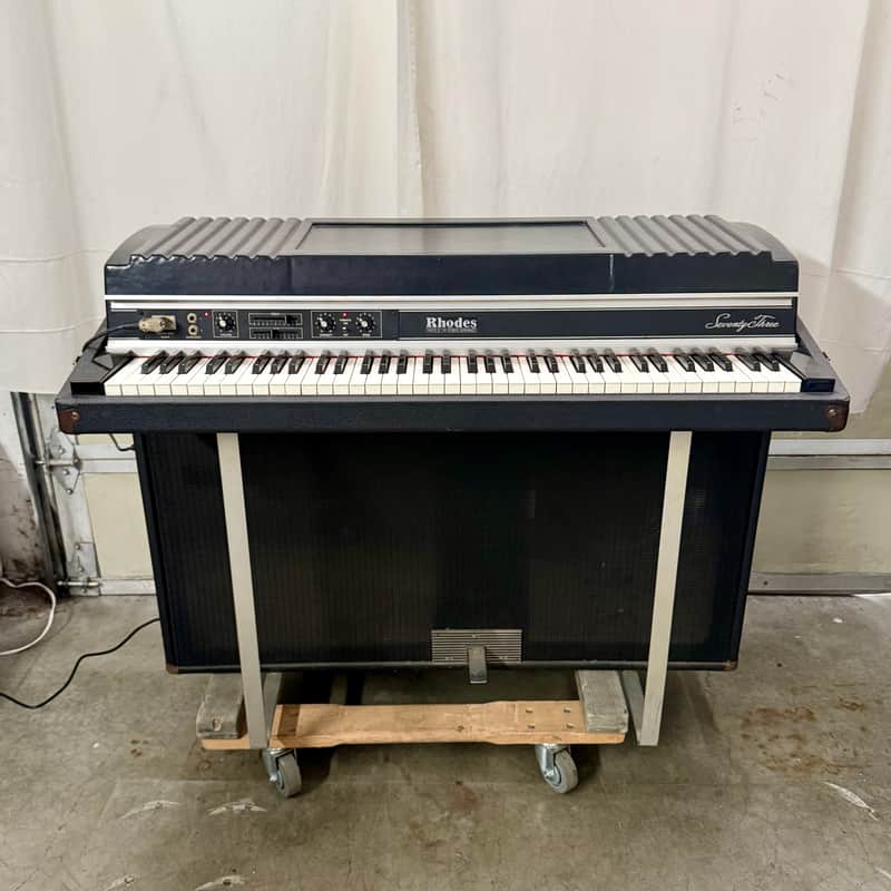 Rhodes Mark II Suitcase Piano 73-Key Electric Piano