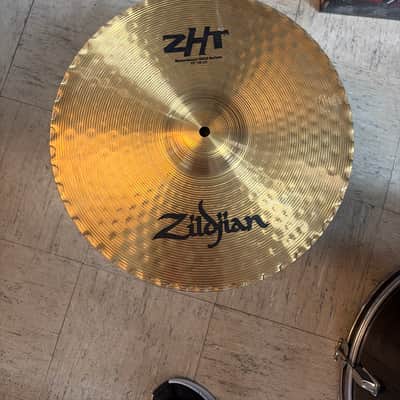 Zildjian 15" ZHT Mastersound Hi-Hat Cymbals (Pair) 2010 - 2015 - Traditional image 3