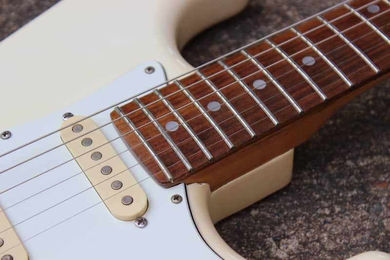 1986 Fender Japan Medium Scale Stratocaster ST-314 (White) w/Gig