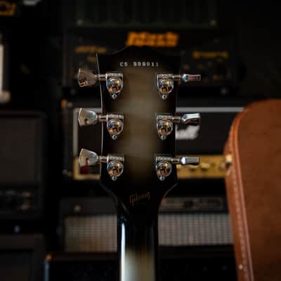 Gibson Custom Shop Les Paul Custom – 2011 – Silverburst – Near Mint Condition – w/ Original Hardcase, COA & Case Candy image 8