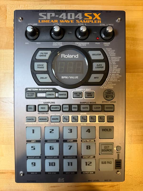 Roland SP-404SX Linear Wave Sampler