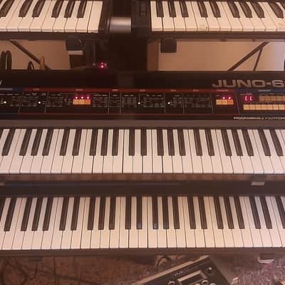 Roland Juno-60 61-Key Polyphonic Synthesizer 1982 - 1984 - Black