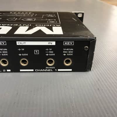 Behringer MULTIGATE XR1400 SILVER image 8