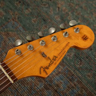 1997 Fender American Vintage Reissue '62 Stratocaster with original case AVRI image 11