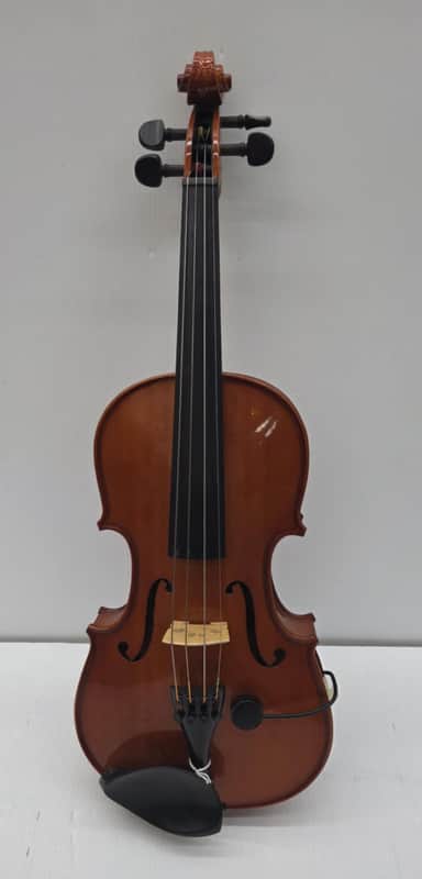 Menzel Junior 3/4 Violin image 1