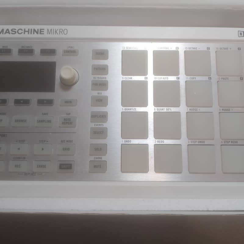 2010s Native Instruments Maschine Mikro MKII White