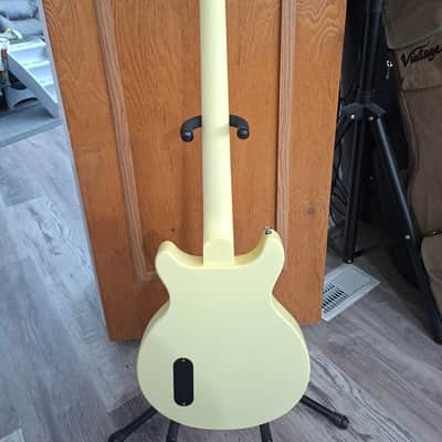 Vintage V130 - 6.8 lbs-with Vintage gig bag image 5