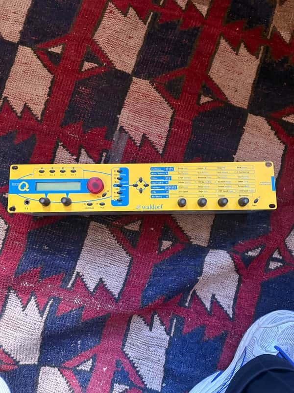 Waldorf Micro Q Rackmount Synthesizer 1999 - 2011 - Yellow image 1