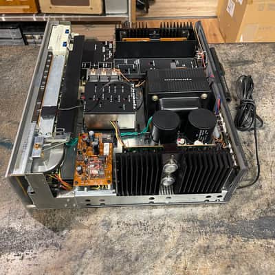 Marantz Model 2275 Stereophonic Receiver with repro wood case image 17