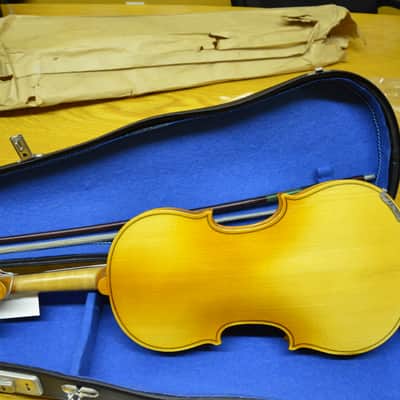 Violin 3/4 with case and bow Brand new image 18