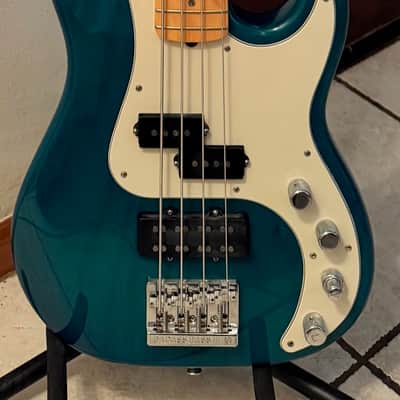 Fender American Deluxe Precision Bass - Transparent Teal Blue image 2
