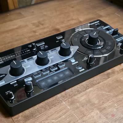 Pioneer RMX-1000 Professional Performance DJ effector & sampler - Black image 2