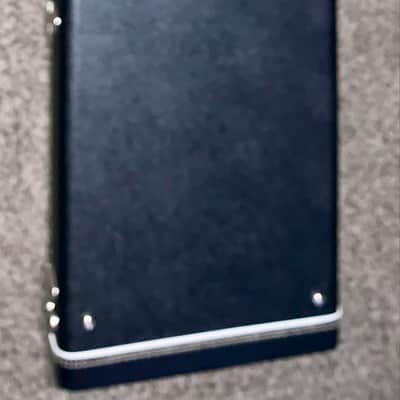 Fender g&g custom shop black hardhsell case   For precision p electric  bass  guitar image 4