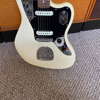 Fender American Professional Jaguar with Rosewood Fretboard 2017 - 2019 - Olympic White image 2