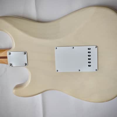 Fender Vintera '50s Stratocaster - White Blonde image 5