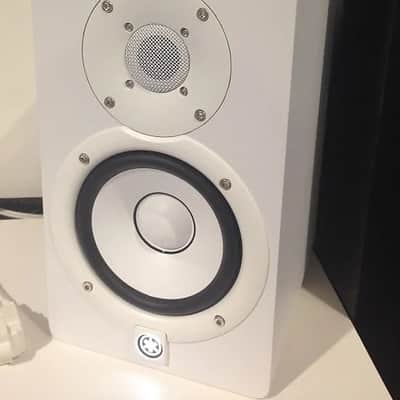 Yamaha HS8-W (HS8W - HS-8) White 8-inch Powered Studio Monitor (perfect condition & in-box) -store demo -industry standard! image 1