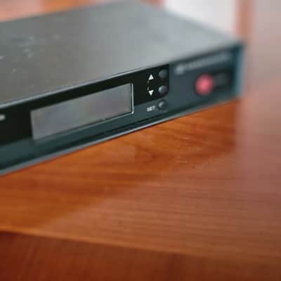 Sennheiser 🎤 Sennheiser EM 100 Diversity Receiver UHF | 794–822 MHz | 6.35mm image 3