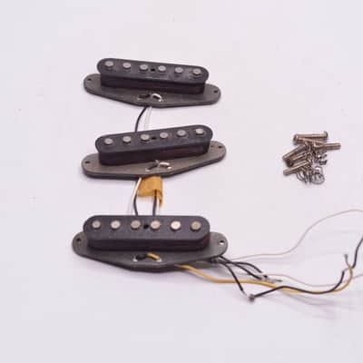1979-1980 Vintage Set of Fender Stratocaster Pickups Gray Bottom Flat-Pole 100% Original 1970's with Springs and Screws image 9