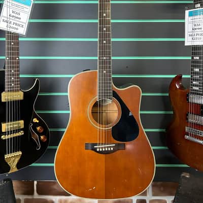 Yamaha LW-15C Natural Satin Electro Acoustic Guitar | Reverb