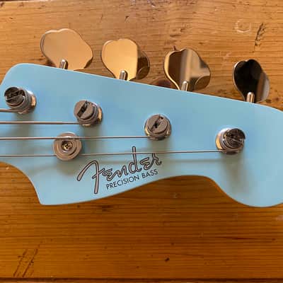 Fender Japan Exclusive Limited Edition 2023 FSR Daphne Blue Precision Bass Alder with Matching Headstock image 11
