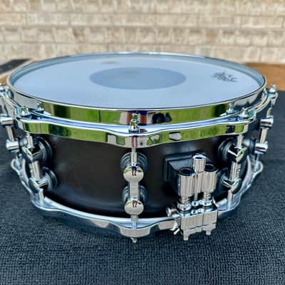 Sonor SQ2 Medium Maple 5.5x14” snare drum 2022 - Dark Roots Satin image 4