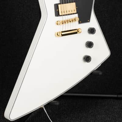 Gibson Custom Shop Explorer Custom - Alpine White Sparkle image 8