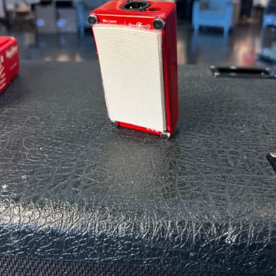 Hughes & Kettner Redbox 5 DI and Cabinet Emulator 2010s - Red image 2