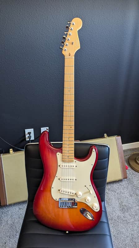 Fender American Deluxe Stratocaster Ash 2004 - 2010 | Reverb