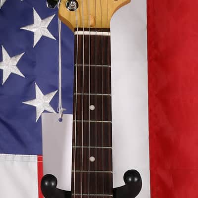 G&L Tribute Series Legacy - 3-Color Sunburst image 3