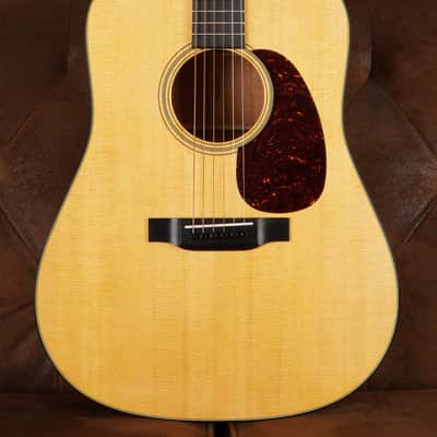 Martin D-18 image 2