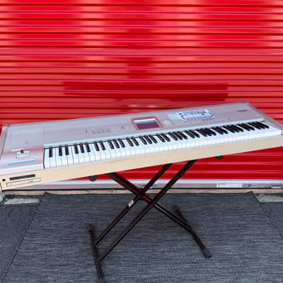 Korg Triton Studio 88-Key 120-Voice Polyphonic Workstation (2002