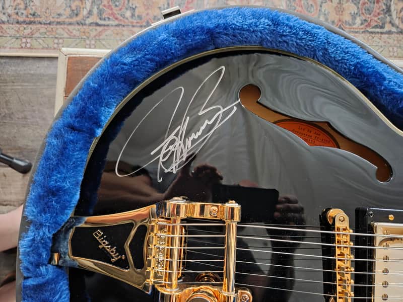 Autographed only 300 released and this one is hand signed by Joe B himself Epiphone Limited Edition Joe Bonamassa ES-355 Epiphone Limited image 1