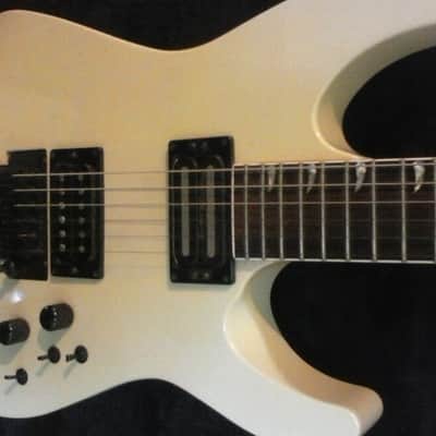 Kramer sustainer Right Handed American electric guitar image 8