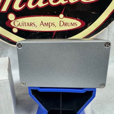 Crotonics Model T Distortion Pedal with Box image 7