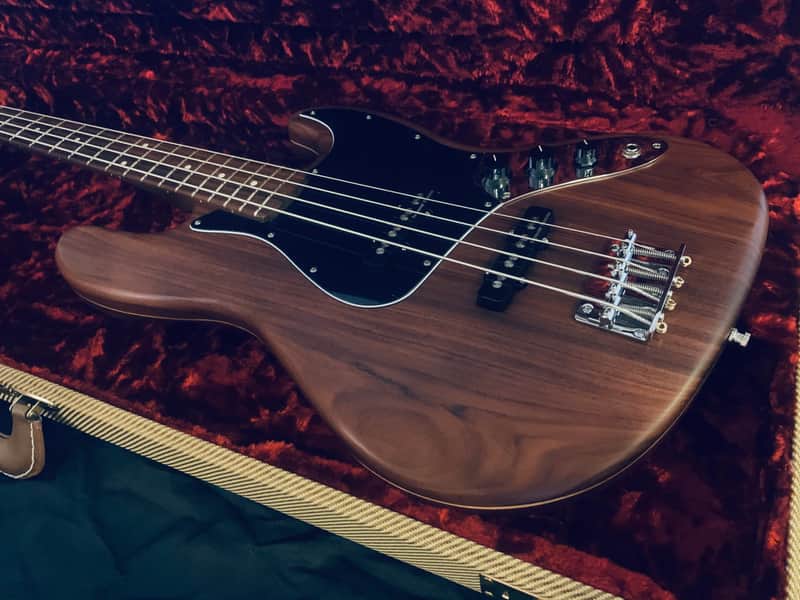 Cohnway All Rosewood JBass / Fender Deluxe Hard Case image 1