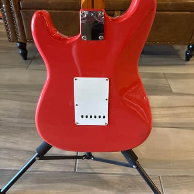 FENDER 1999 50'S CLASSIC SERIES STRATOCASTER CUSTOM FIESTA RED image 13