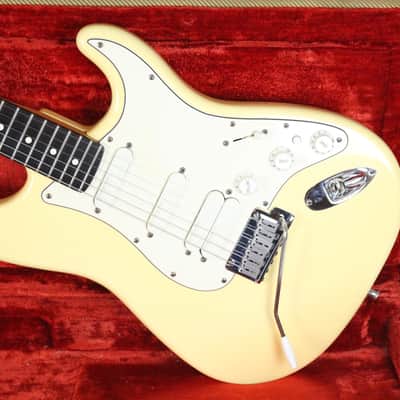 1999 Fender Jeff Beck Artist Stratocaster White Very CLEAN Lace Sensors OHSC w/Factory Paperwork 1990's Vintage Strat image 2