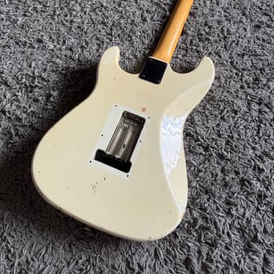 Peavey Predator - White image 3