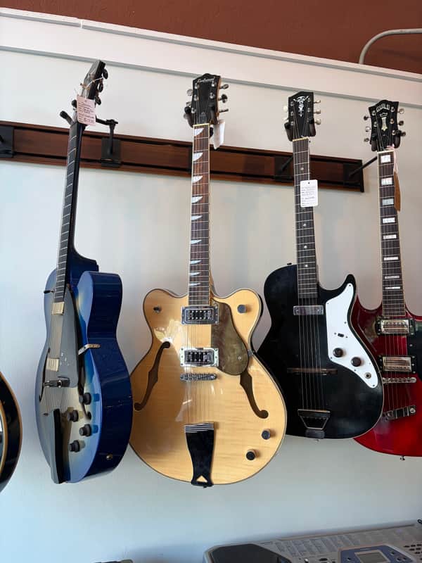 Eastwood Classic 6 | Reverb