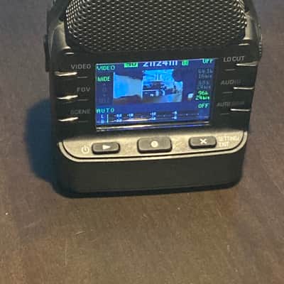 Zoom Q2N Camera/Audio Recorder with Wide Angle Lens 2010s - Black image 4