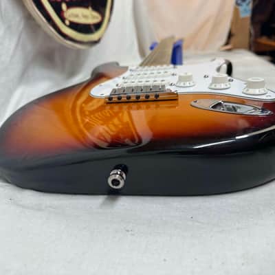 Fender American Standard Stratocaster Guitar 1993 - Brown Sunburst / Maple Neck image 19