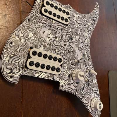 3-ply HH Loaded Prewired Guitar Pickup Pickguard for Strat ST Electric Guitar image 2