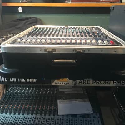 Yamaha MG206C 20 Channel Mixer 2010s - Blue image 2