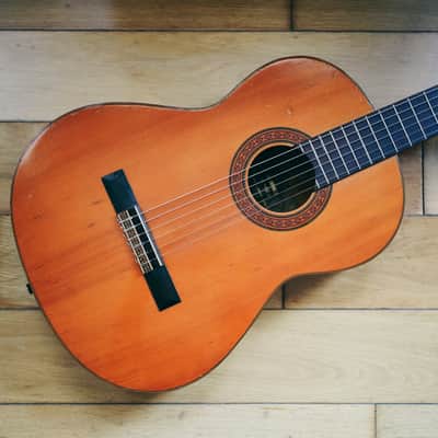 70's Yamaha G-60A Classical Guitar Made in Japan with Softshell 70's Yamaha G-60A Classical Guitar Made in Japan with Softshell